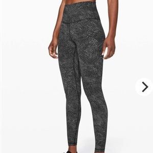 Lululemon Align 25” - Size 4